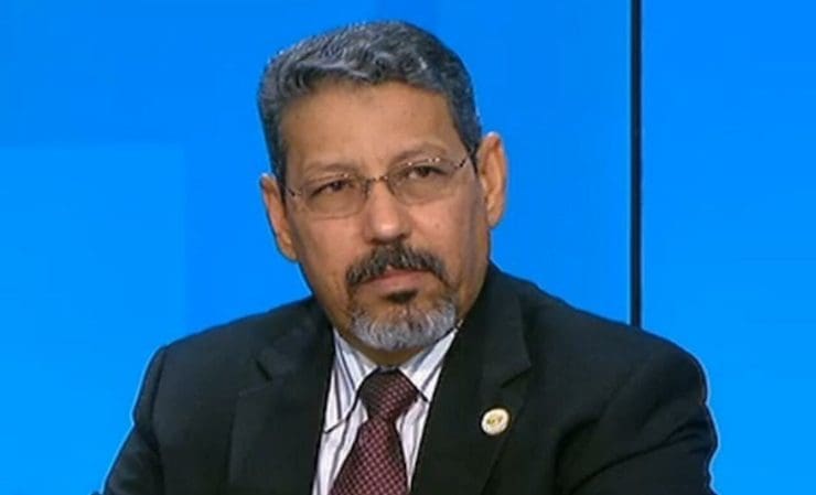 الجنرال ازناكي: الساحل يحتاج العتاد والدعم الفني بدل الرجال