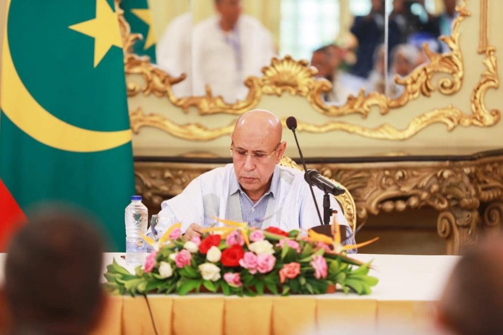 غزواني يتعهد بدعم مالي للطلاب الموريتانيين في مصر