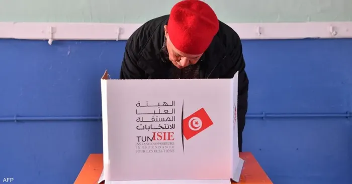 حوالي 10 ملايين ناخب في تونس يصوتون لاختيار رئيس للبلاد