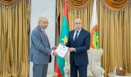 مصدر من الأغلبية: الرئيس لم يتقدم بأي مبادرة لمنسق الحوار بشأن المدد والولايات