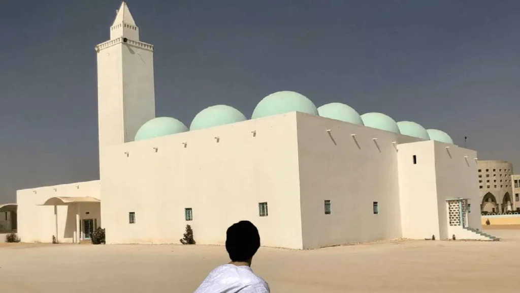 الحكومة تطلق خطة لإعادة تنظيم المساجد في موريتانيا