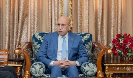 مصدر: الرئيس الموريتاني يتعهد للمعارضة بإعادة النظر في حظر التنقل