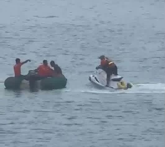 خفر السواحل ينتشل جثة غريق وينقذ آخر في نواذيبو